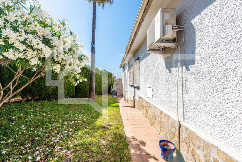 Foto 16e429e4-a736-4304-9665-56de124bd0cc. Casa amb aparcament piscina a Caleta de Velez