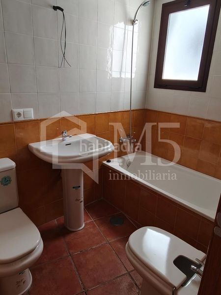 Foto a4a552f1-ea37-432d-832c-10dc9205294a. Pis a Alcaucín