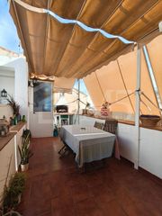 Flat in Centro. Ático en torre del mar