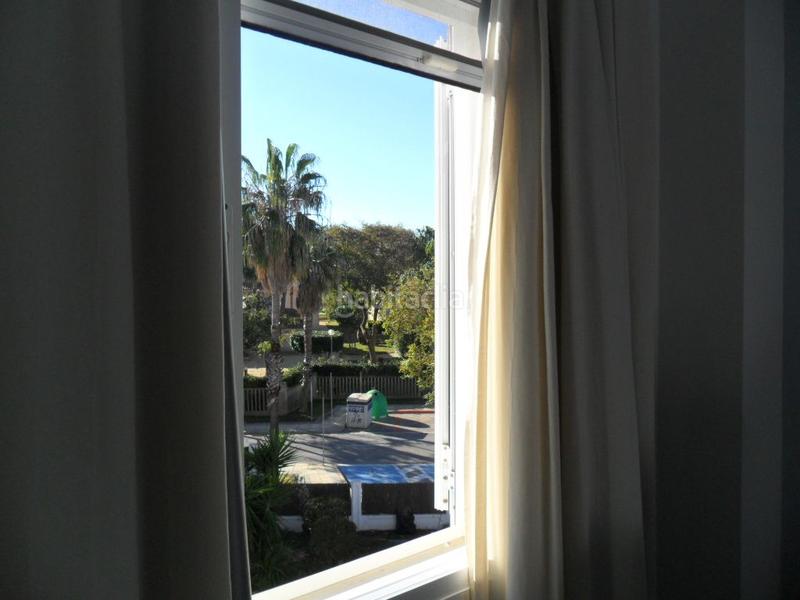 Foto 18b07d28-3e10-48b5-8a7a-27bb16666674. Miete etagenwohnung in avenida nuevo oasis del sur 2 in Rota