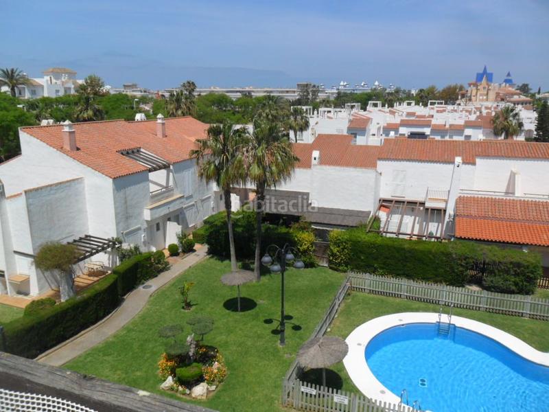 Foto 167e5d1c-c8fa-434d-86ab-bd3a851fb52b. Rent penthouse in calle peña del águila 2 in Costa Ballena Golf Rota