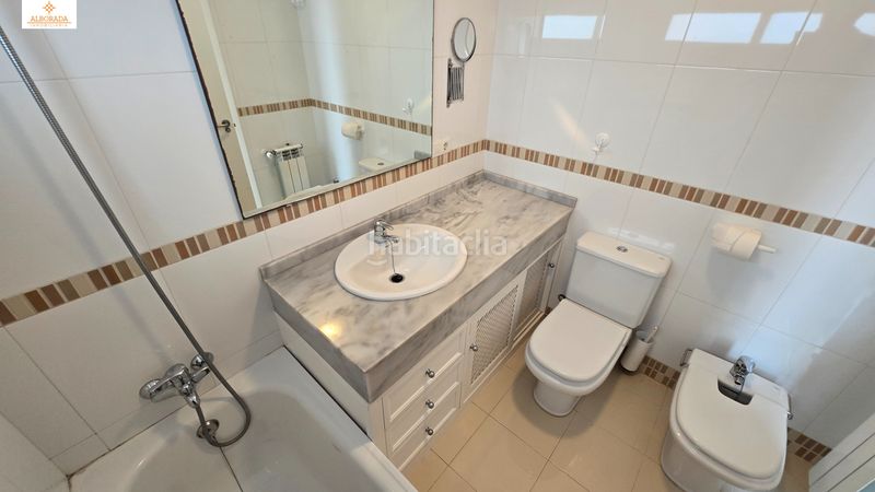 Foto 356f09ae-f66a-4a7f-aa72-2a9285ae2489. Casa a schiera con riscaldamento parcheggio piscina in Conil de la Frontera