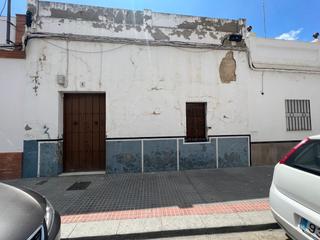 Maison à Palacios y Villafranca (Los). Casa en venta en centro.