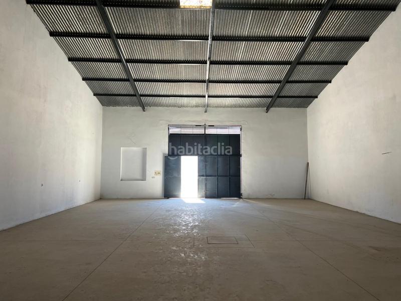 Foto 5e2930b3-4d61-4b40-950c-a468409831b5. Miete fabrikhalle in Palacios y Villafranca (Los)