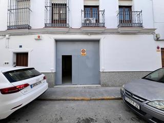 Location Local commercial à Palacios y Villafranca (Los). Local com. en alquiler en centro.