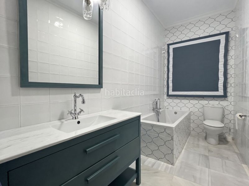 Foto ef811cda-43f2-438a-a688-2877fe7165de. House with parking in Palacios y Villafranca (Los)