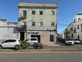 Etagenwohnung in Palacios y Villafranca (Los). Piso en venta en los palacios y villafranc, 3 dormitorios.