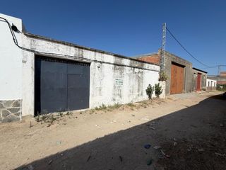 Bâtiment à usage industriel à Palacios y Villafranca (Los). Nave industrial en venta en feria nueva.