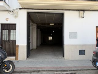 Alquiler Parking coche en Palacios y Villafranca (Los). Garaje en alquiler en furraque.