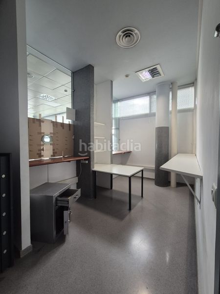 Foto b9a40df5-2a9a-4fa2-812b-0a4773ef14da. Miete gebäude in Centro Tomares
