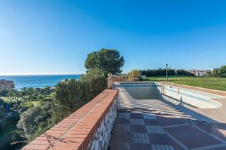 Xalet a Calle guadalquivir. Espectacular villa de mas de 400m2 en una sola planta en parcela