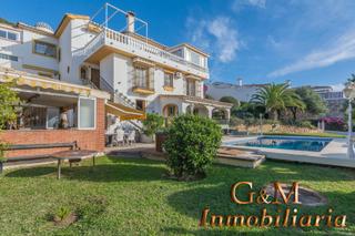 Xalet  Avenida avenida de málaga. Espectacular villa con preciosas vistas al mar en torremuelle