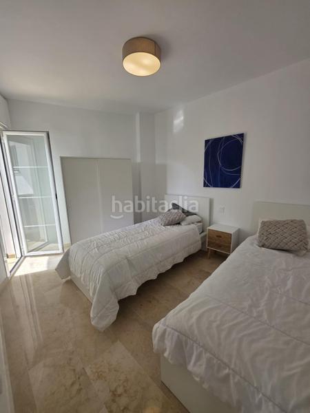 Foto b2d10d72-ef62-43b2-b1bc-442f3aee893e. Pis amb aparcament a Chullera Manilva