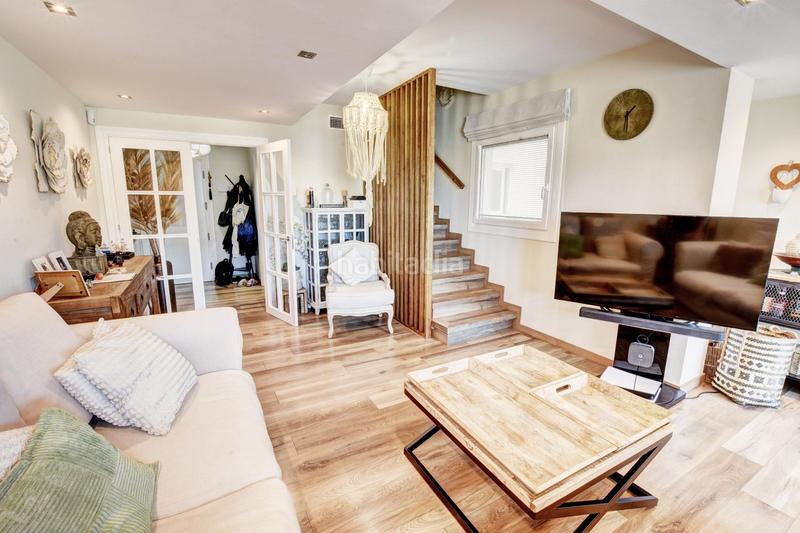 Foto 31861451-c6e1-4bfa-bff1-073e96ab365e. Àtic amb calefacció aparcament piscina a Puerto Marina Benalmádena