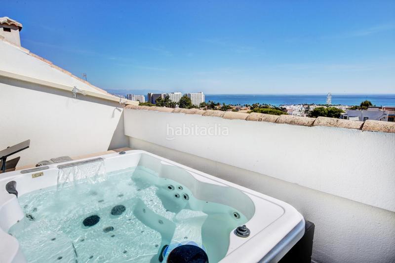 Foto bbeb624a-79d2-4ebd-8d68-1960d851c531. Àtic amb calefacció aparcament piscina a Puerto Marina Benalmádena
