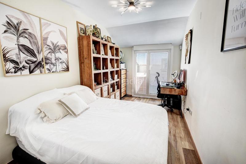 Foto cc4df47b-a8ea-4e2a-abdc-9be17acb89f9. Àtic amb calefacció aparcament piscina a Puerto Marina Benalmádena