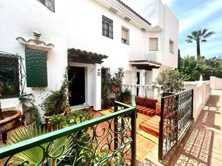 Semi detached house  Calle pico del aneto