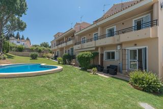 Semi detached house in Avenida alisos (los) (artola alt)