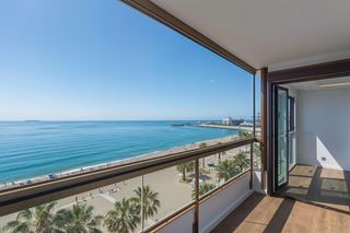 Pis  Paseo maritimo cdad de melilla