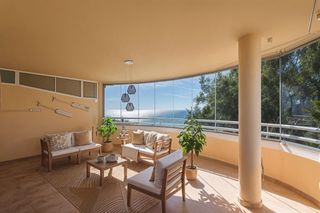 Flat in Calle torrequebrada