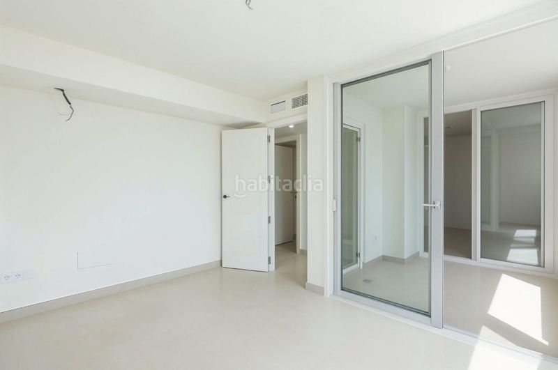 Foto e23545a1-c6e2-47b1-9373-4ec5b9614dd3. Pis amb piscina a Playamar - Benyamina Torremolinos