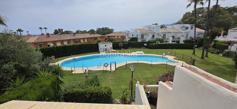 Foto 879ce497-e2da-4539-ac9b-efb7b0c7a17a. Casa adossada amb aparcament piscina a Nueva Atalaya Estepona