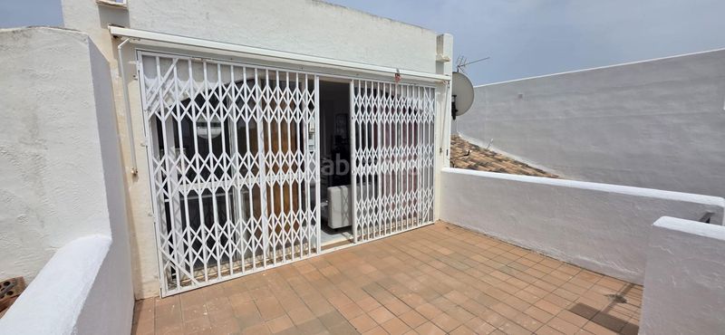 Foto cba0d568-0829-4df4-9b8d-bdeff0c1bdcd. Casa adossada amb aparcament piscina a Nueva Atalaya Estepona