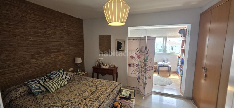 Foto fdf5ac53-ef7f-45d0-971a-b3463a141085. Casa adossada amb aparcament piscina a Nueva Atalaya Estepona