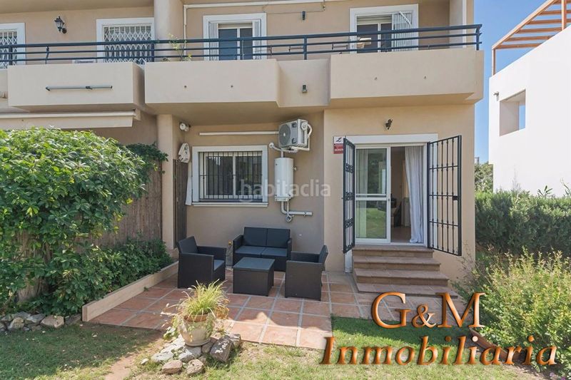 Foto e9241169-0c31-4749-9094-d61e8e67e12f. Casa adossada amb piscina a Cabopino - Artola Marbella