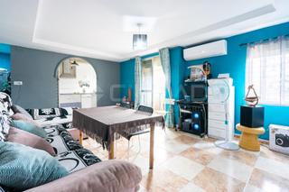 Appartement à Barrio Alto. Oportunidad en san juan de aznalfarache  barrio alto! piso con t