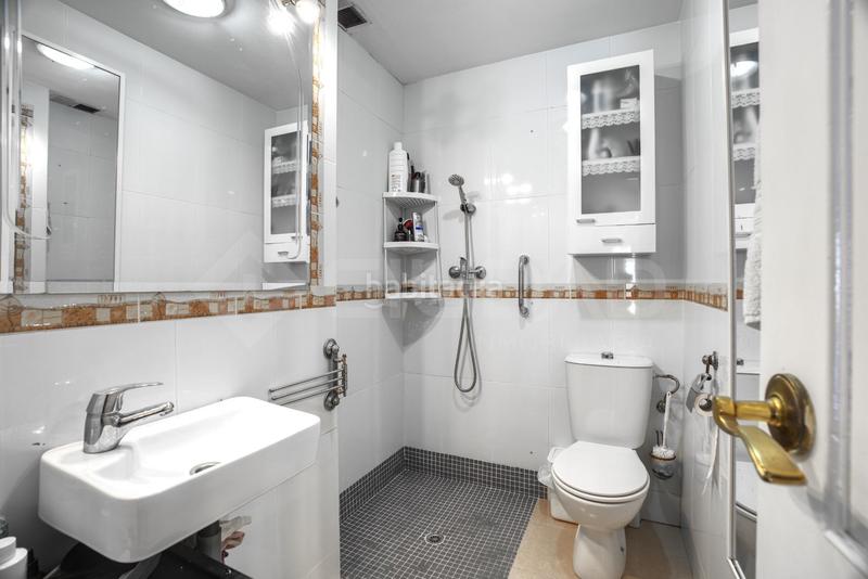 Foto f4a2ab66-3d14-4ac1-b3db-a8516d589502. Semi detached house in Las Almenas Tomares