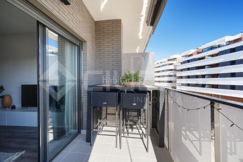 Foto 19dff379-41c7-4d43-874c-ed1ed39b56ba. Pis amb aparcament piscina a Centro Tomares