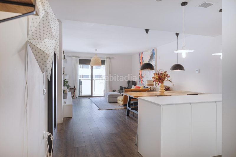 Foto 81544ddb-b45e-4f5d-ac2f-925e8e4bf452. Pis amb aparcament piscina a Centro Tomares