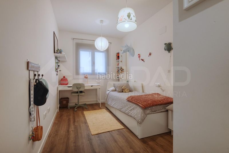 Foto d721e0fb-fa2a-4b2a-a1a4-346194e5a6ae. Pis amb aparcament piscina a Centro Tomares