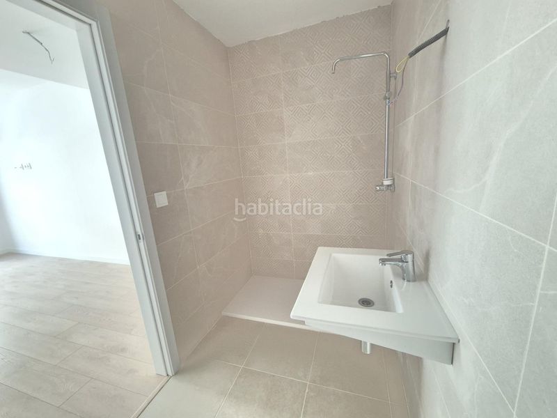 Foto b9cb78c0-588f-4230-b31e-b3a8509c43aa. Pis amb aparcament a Centro Tomares