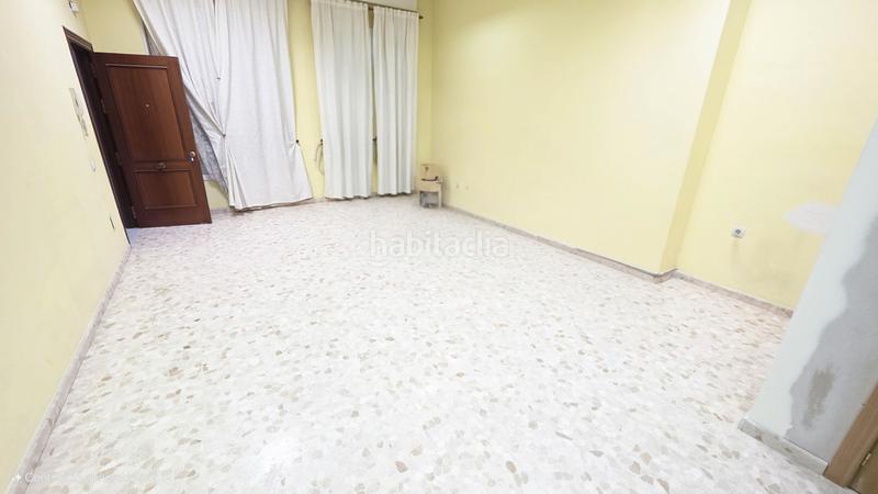 Foto c43469a4-75d1-439a-bc49-85fb28a9ec0d. Rent business premise in alegría de la huerta- jardín de Málaga Málaga