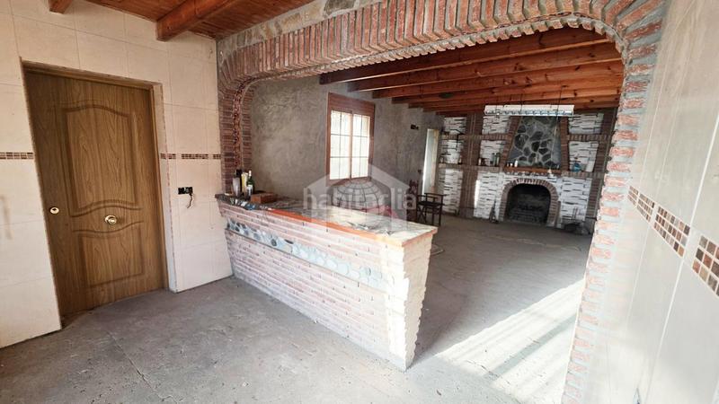 Foto c6bc8d0c-154c-48be-9059-51a5cd07cd08. Casa amb xemeneia aparcament a Arenas