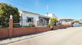Xalet  Camino viejo de vélez. Oportunidad! chalet independiente con gran parcela en rincón de