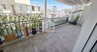 Apartment  Avenida ramón y cajal. Apartamento en última planta en venta a 5 minutos de la playa!