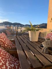 Tríplex a Barrio de Ciudad Jardín. Oportunidad!! piso con terraza