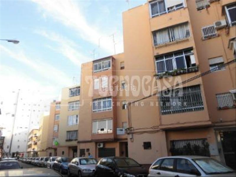 Foto fc1d8a7f-ed53-4d2e-a0a7-cb299201e955. Piso  en venta en Triana Este Sevilla
