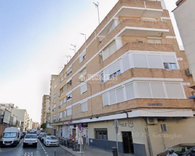 Foto 3983cb35-bf5f-4845-9f06-e94ff274bd72. Pis a Triana Este Sevilla