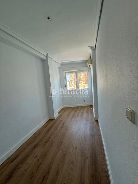 Foto 3bd0f8f0-13b0-4dbd-a756-c7f58c348476. Pis a Triana Este Sevilla