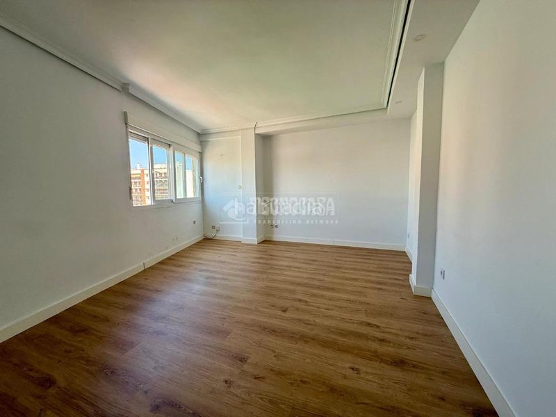 Foto 43106da9-67cb-4bd3-a534-35f6cc713483. Pis a Triana Este Sevilla