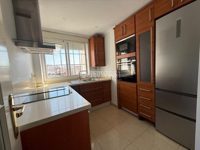 Foto afea06aa-1982-4d7b-8d2c-0e078a1324b2. Pis a Triana Este Sevilla