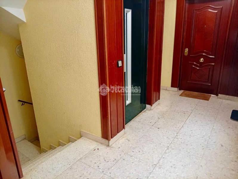 Foto ae67b5a7-ea1f-4b0d-8259-3616e3c23df0. Piso  en venta en Triana Oeste Sevilla