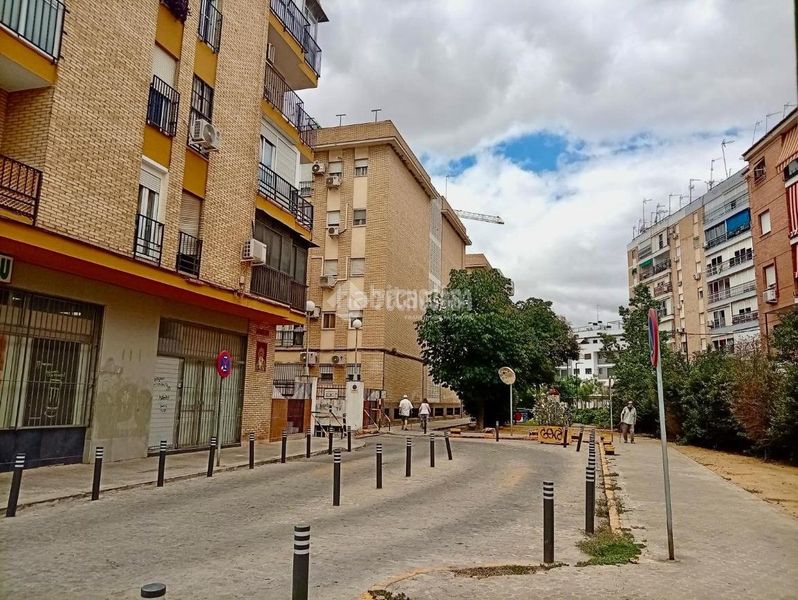 Foto ce57f7ee-4ccc-4f06-bdbd-7b384517028f. Piso  en venta en Triana Oeste Sevilla
