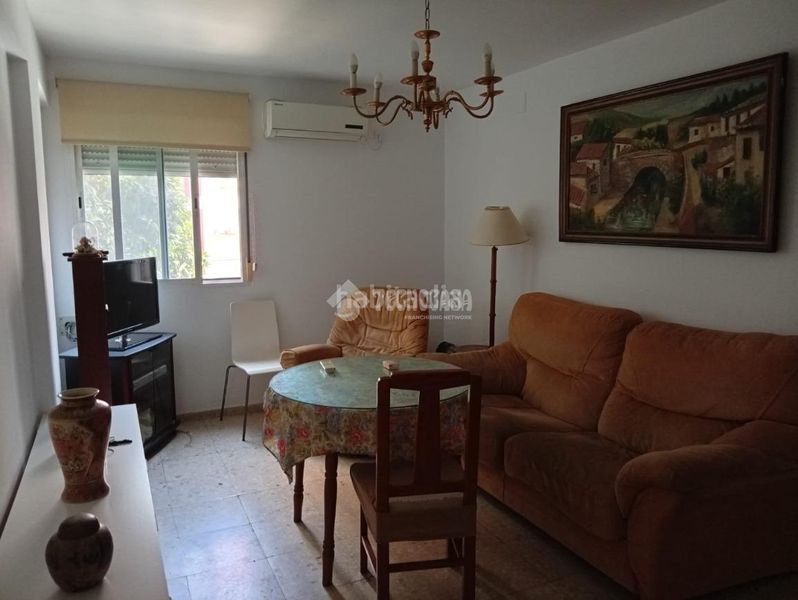 Foto a57b33bf-e6c9-49f9-810d-bd7860999a42. Pis a Triana Oeste Sevilla