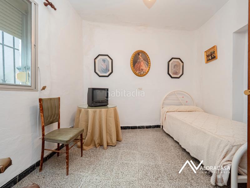 Foto 0c138fe4-71e9-4fb0-b873-ff64fd2535ac. Casa  con local en venta en Álora