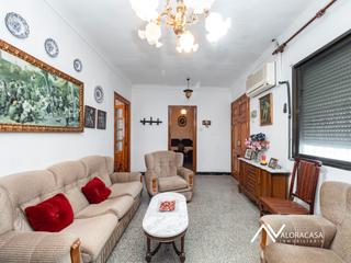 Casa a Álora. Casa con local en venta en álora